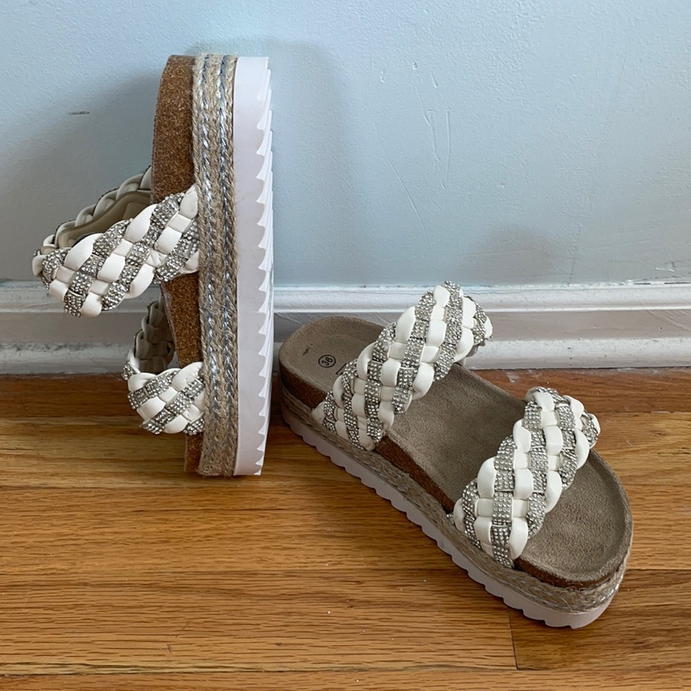 NWOT summer sandals with gemstones